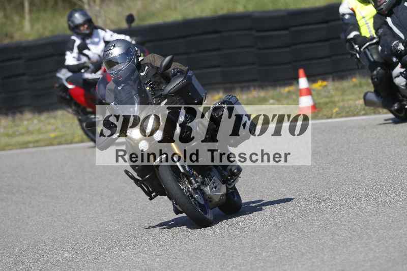 /01 02.04.2026 MAZ ADR/Gruppe gelb Gruppe gruen/82